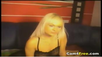 HD Blonde Chatte Jouer Sur Webcam